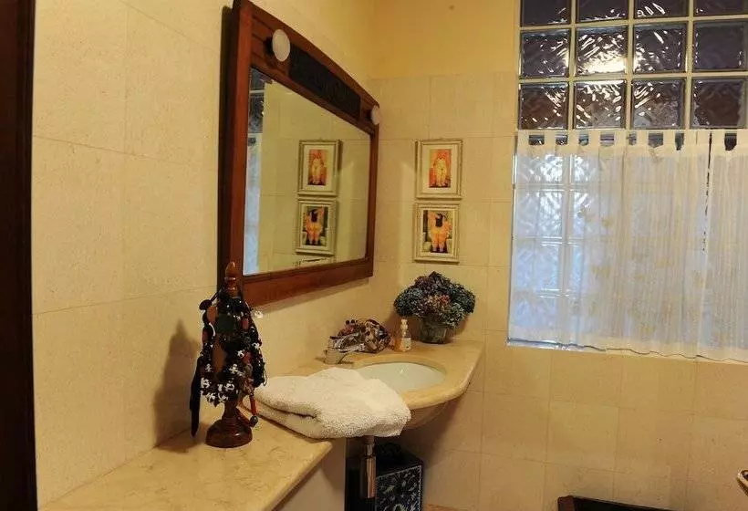 تختخواب و صبحانه Bed &breakfast Portico Rosso