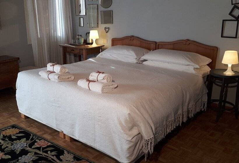 تختخواب و صبحانه Bed &breakfast Portico Rosso