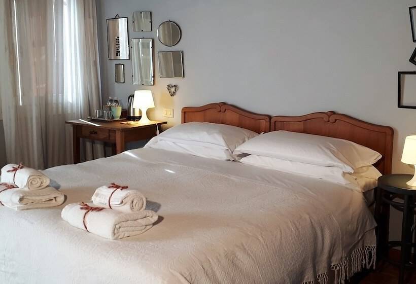 تختخواب و صبحانه Bed &breakfast Portico Rosso