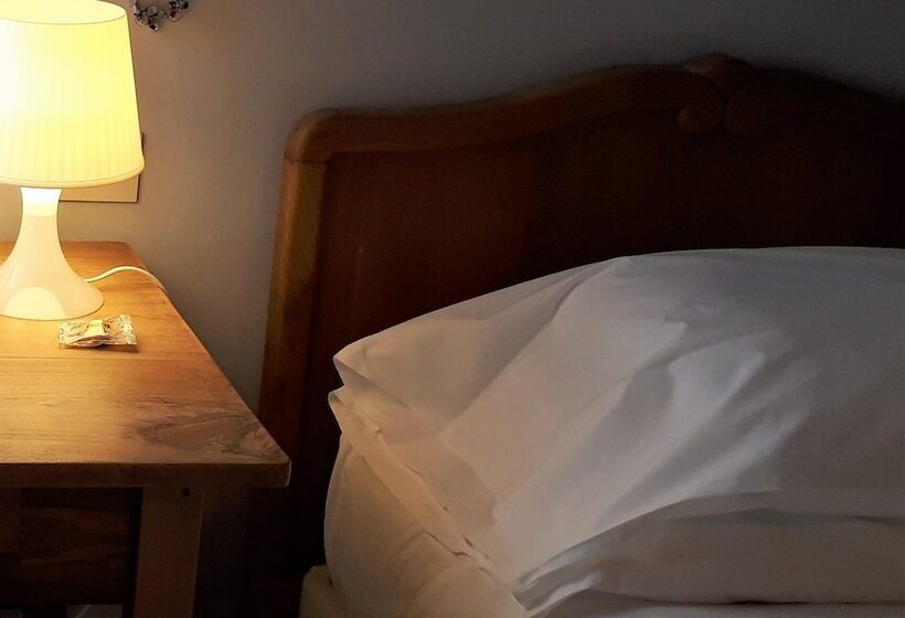 تختخواب و صبحانه Bed &breakfast Portico Rosso