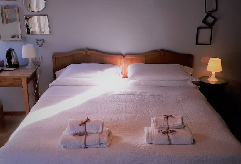 تختخواب و صبحانه Bed &breakfast Portico Rosso