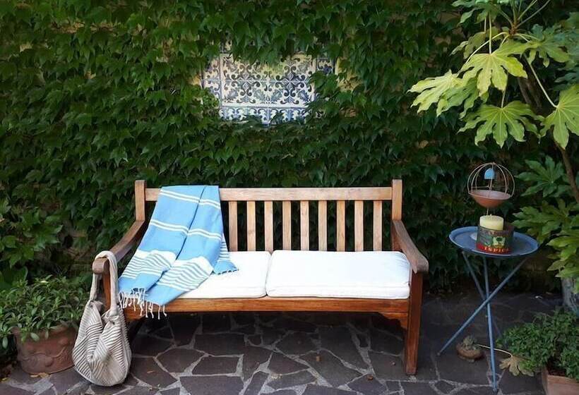 تختخواب و صبحانه Bed &breakfast Portico Rosso