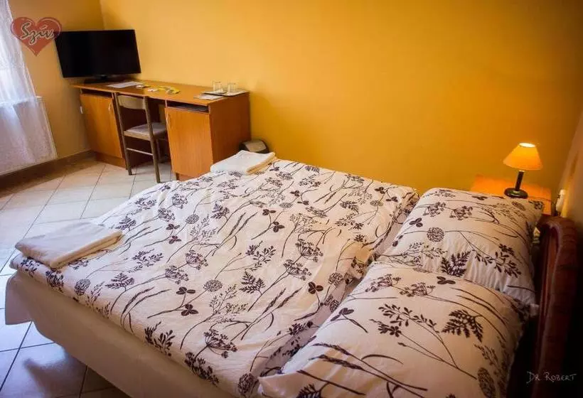 Aamiaismajoitus (B&B) Cívis Szálláshely