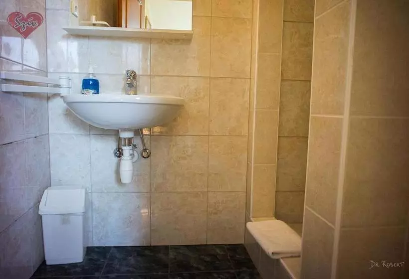 Aamiaismajoitus (B&B) Cívis Szálláshely