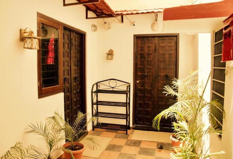 ベッドアンドブレックファースト Pathik Niwas