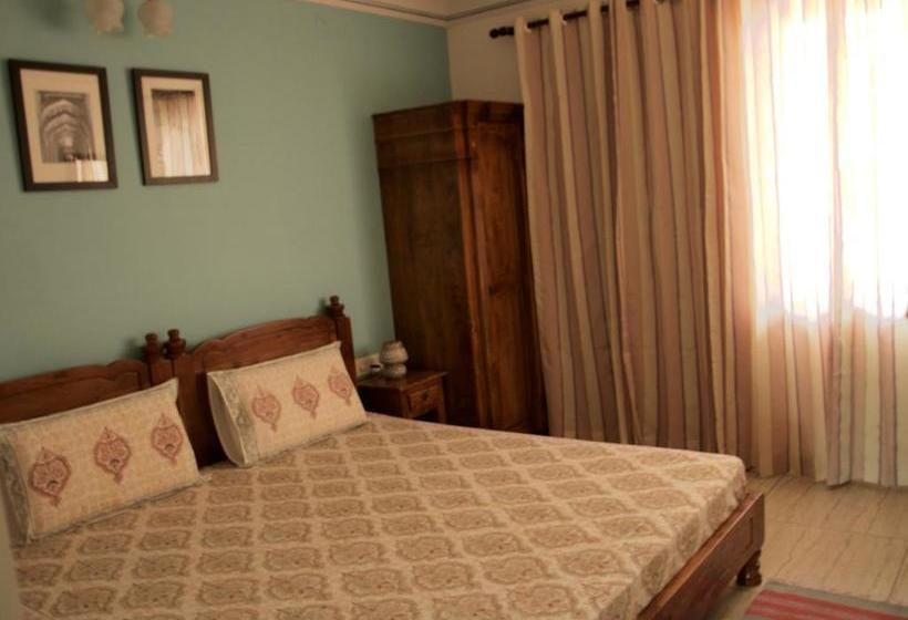 ベッドアンドブレックファースト Pathik Niwas