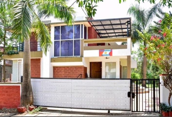 Aamiaismajoitus (B&B) Surya Kiran Miramar