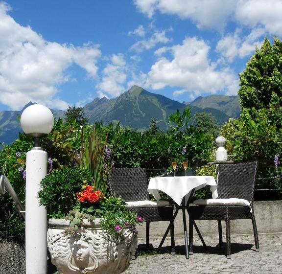 هتل Garni Sirmian