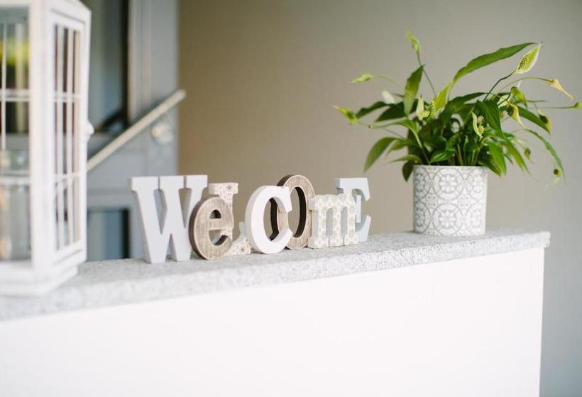 هتل Agriturismo Familiare I Giardini Del Lago