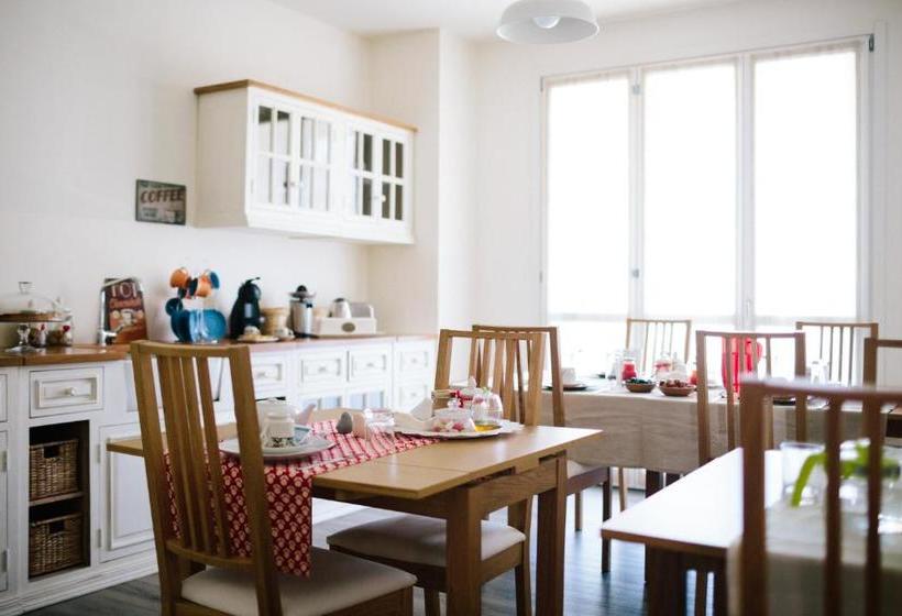 هتل Agriturismo Familiare I Giardini Del Lago