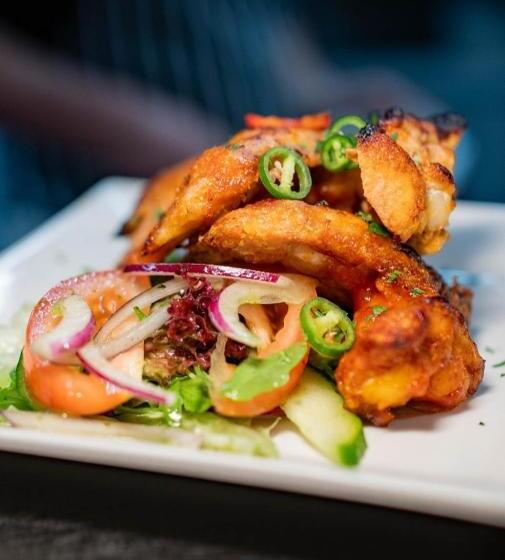 בית מלון כפרי The Cock