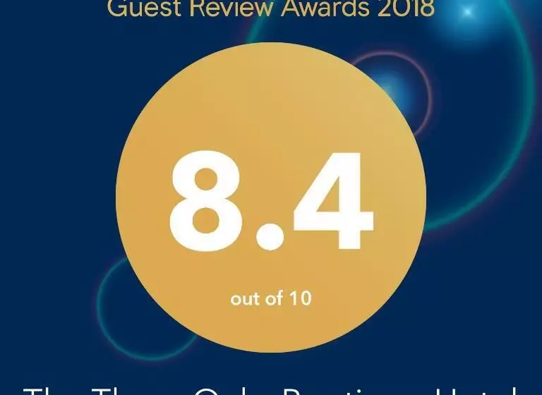 ホテル The Three Oaks Boutique