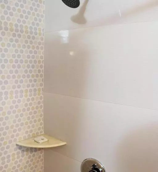 ホテル The Three Oaks Boutique