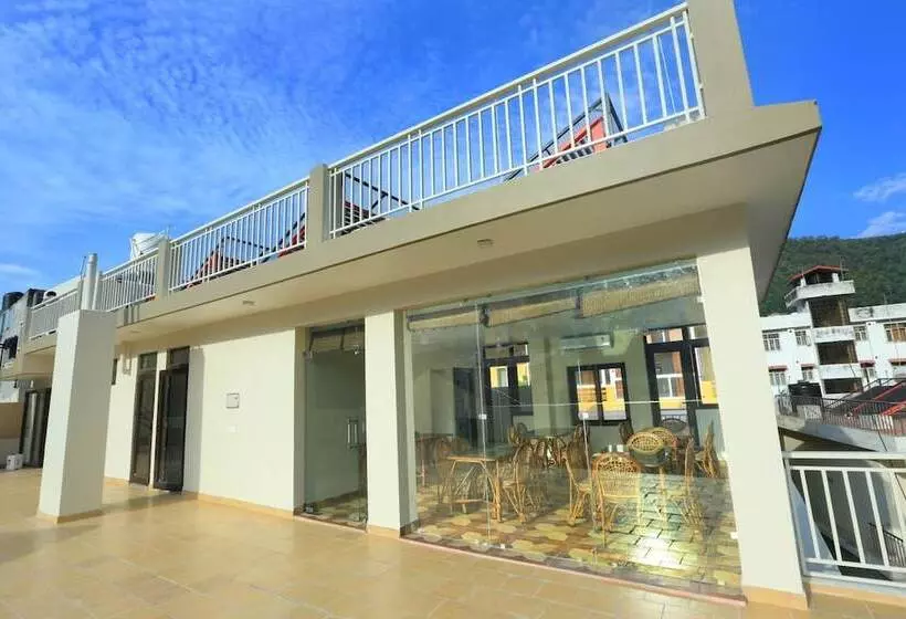 Hotel Vedas Tapovan