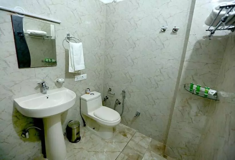 Hotel Vedas Tapovan