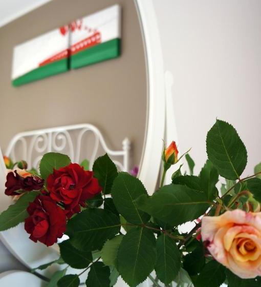 Пансион Alexander Rooms