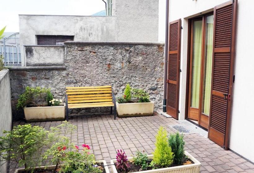 Пансион Alexander Rooms