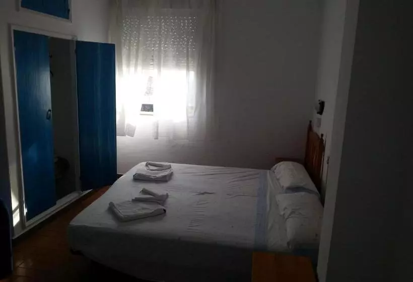 ペンション Hostal Del Mar
