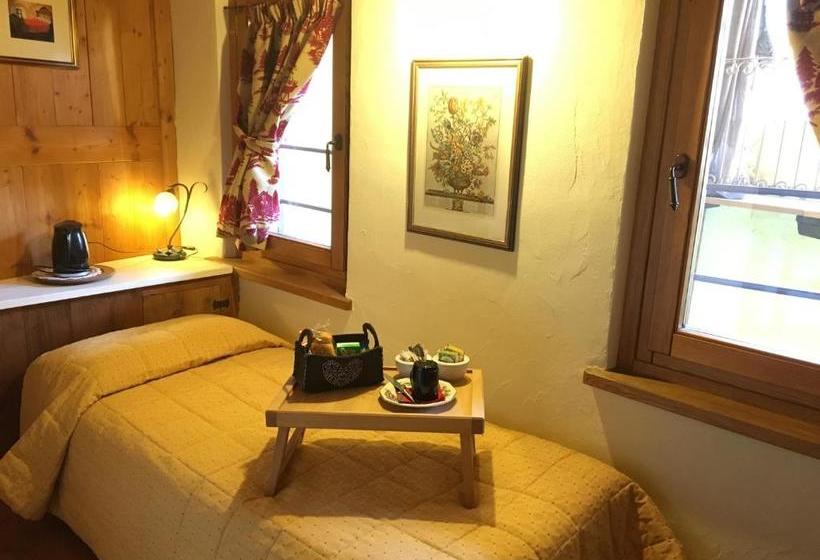 پانسیون Maison Colombot