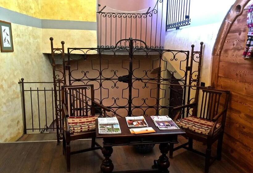 پانسیون Maison Colombot