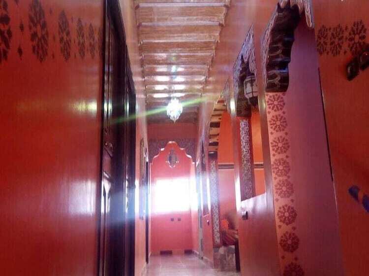 Riad Merzouga Sarah Camp