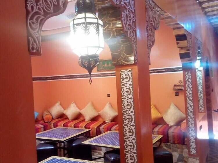 Riad Merzouga Sarah Camp