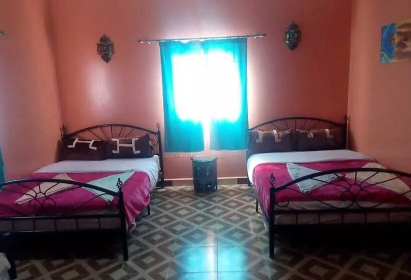 Riad Merzouga Sarah Camp