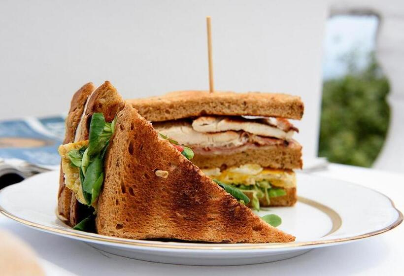 בית מלון כפרי Tenuta Tropeano