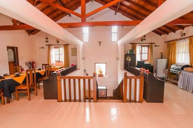 בית מלון כפרי Grand Kandy Villa