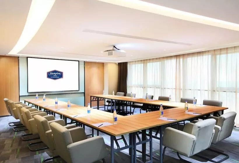 Hotelli Hampton By Hilton Zhongshan Nanlang