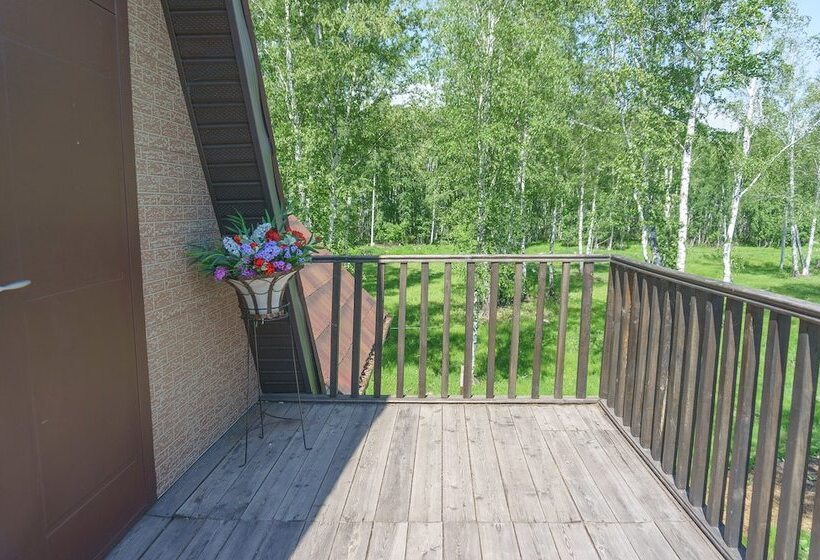 בית מלון כפרי Lesnaya Skazka Guest House