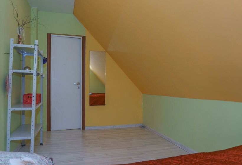 בית מלון כפרי Lesnaya Skazka Guest House