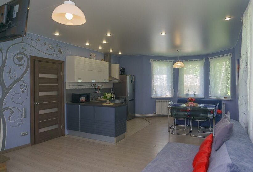 בית מלון כפרי Lesnaya Skazka Guest House