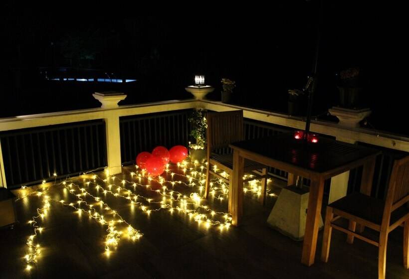 בית מלון כפרי Misty Hills Villa Kadugannawa