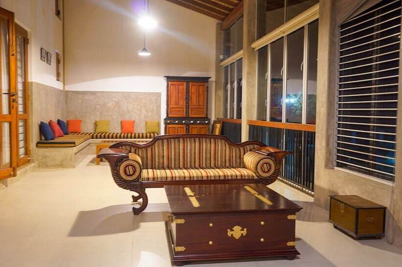 בית מלון כפרי Misty Hills Villa Kadugannawa