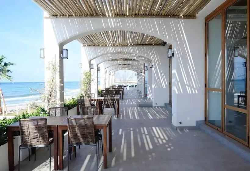 La Siesta Hotel & Beach Resort