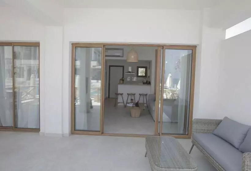 La Siesta Hotel & Beach Resort