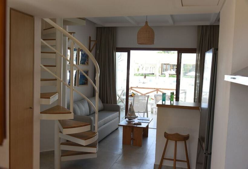 La Siesta Hotel & Beach Resort