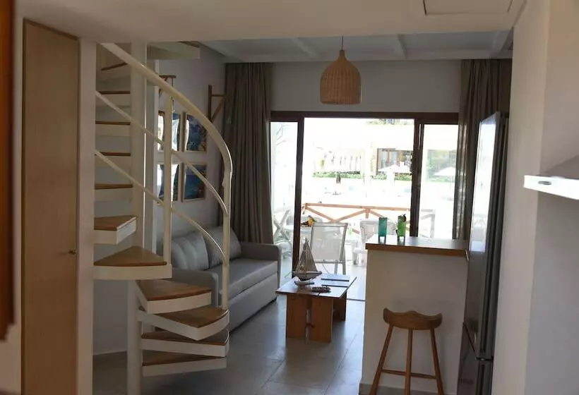 La Siesta Hotel & Beach Resort