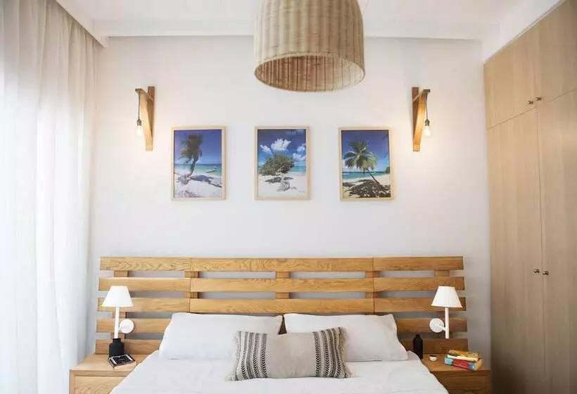 La Siesta Hotel & Beach Resort