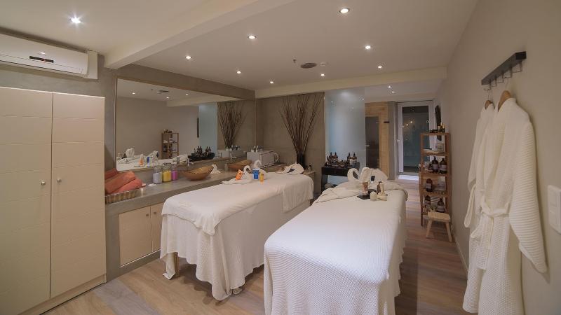 Akron Seascape Resort, A Member Of Brown Hotels