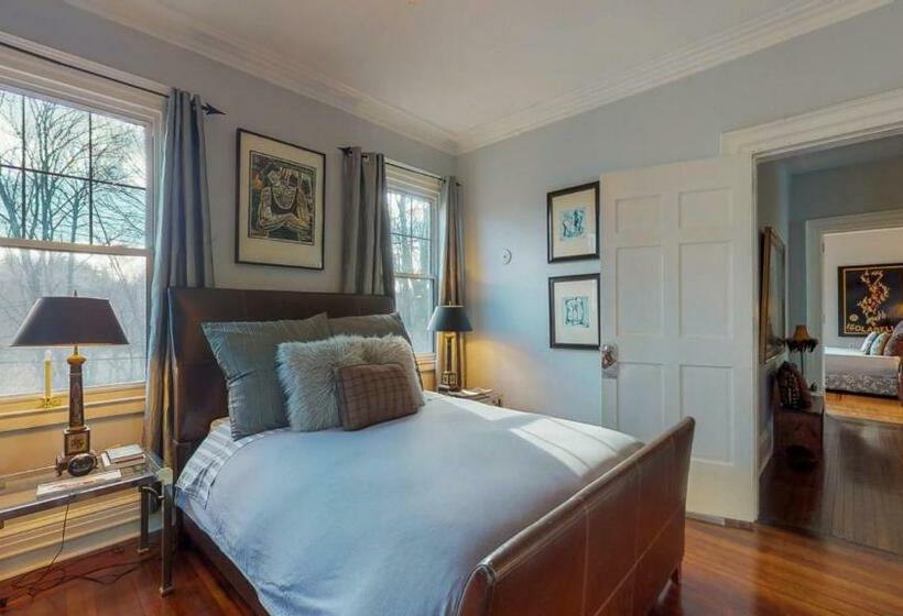 مبيت وإفطار Gardner Farm Inn