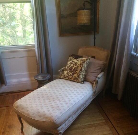 مبيت وإفطار Gardner Farm Inn