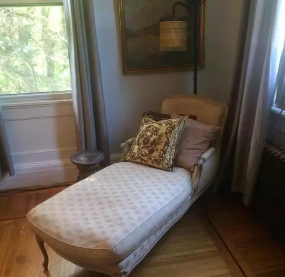 Aamiaismajoitus (B&B) Gardner Farm Inn