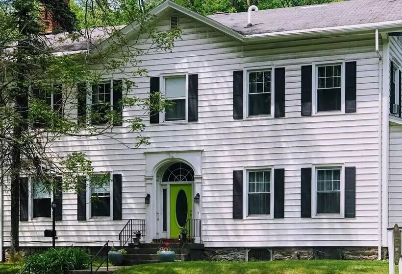 Aamiaismajoitus (B&B) Gardner Farm Inn