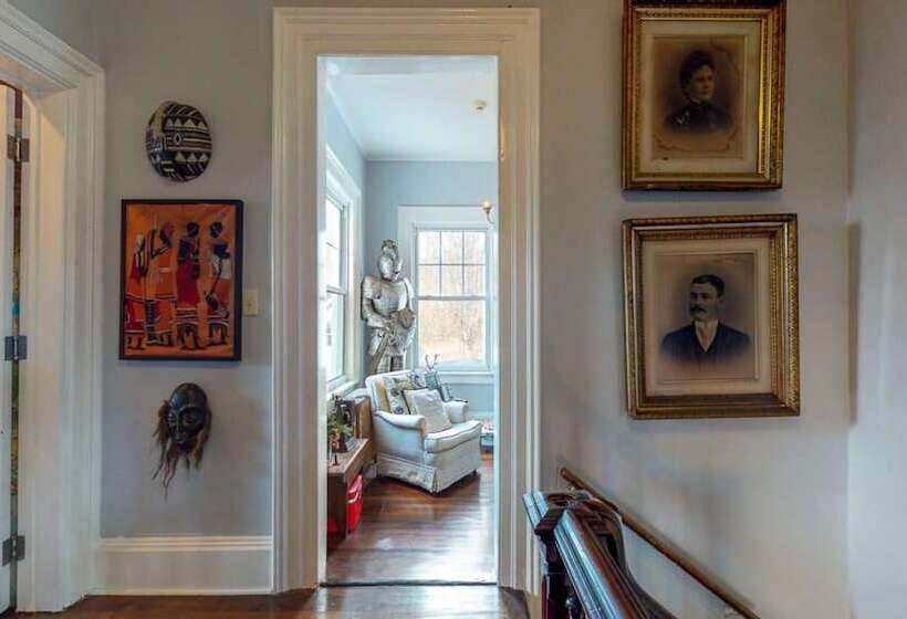 مبيت وإفطار Gardner Farm Inn