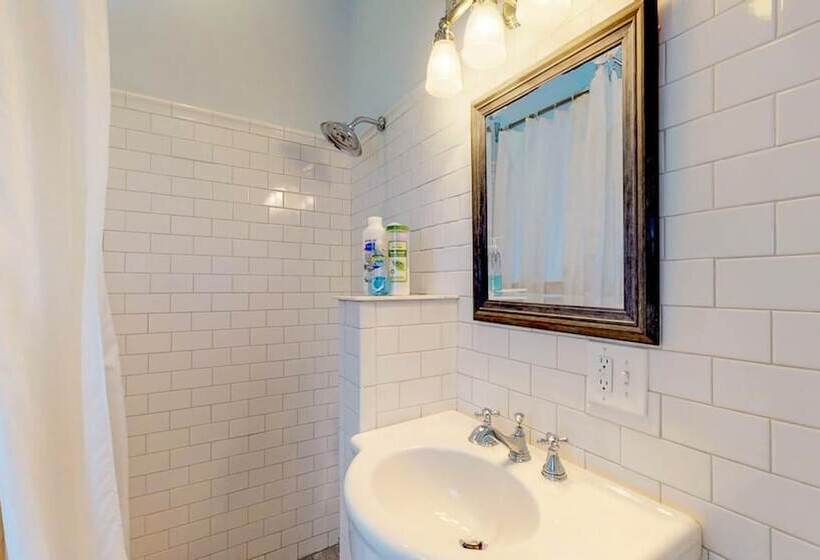 مبيت وإفطار Gardner Farm Inn