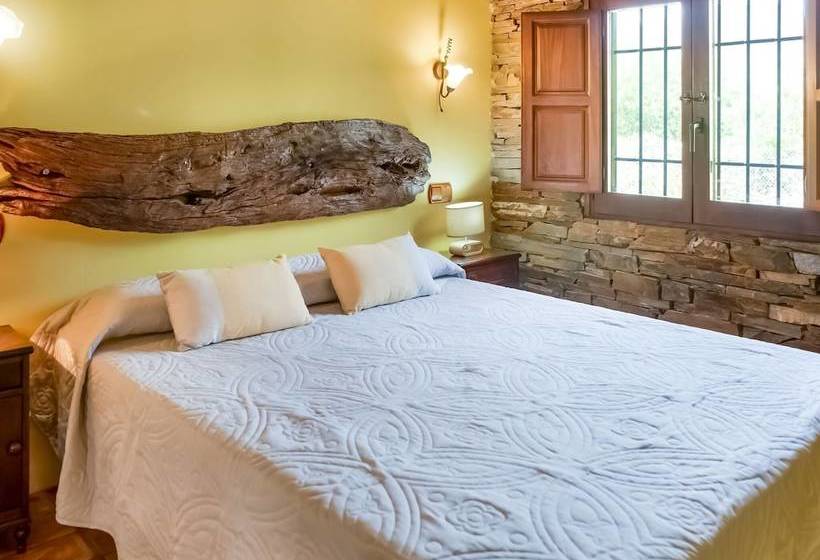 Cozy Cottage In El Padul With Swimming Pool