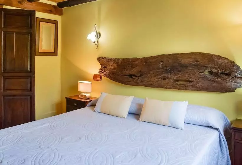 Cozy Cottage In El Padul With Swimming Pool