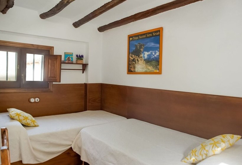 Cozy Cottage In El Padul With Swimming Pool